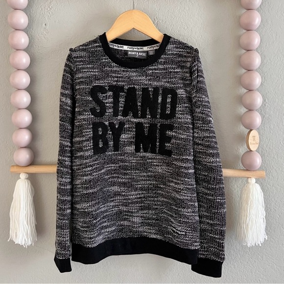 New! Romy & Aksel Sweater - Picture 1 of 5